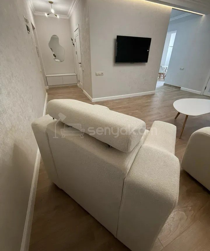2 Սենյականոց Բնակարան Քարե Շենքում, 45քմ, 3/5 հարկ, Դիզայներական Վերանորոգված