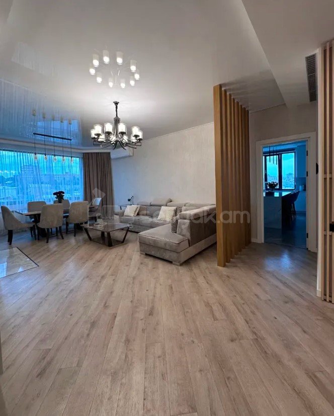 5 Սենյականոց Բնակարան Նորակառույցում, 140քմ, 5/15 հարկ, Դիզայներական Վերանորոգված