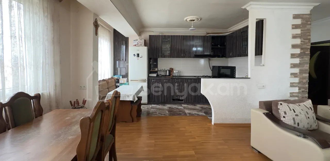 4 Սենյականոց Բնակարան, 85քմ, 14/14 հարկ, Կապիտալ Վերանորոգված
