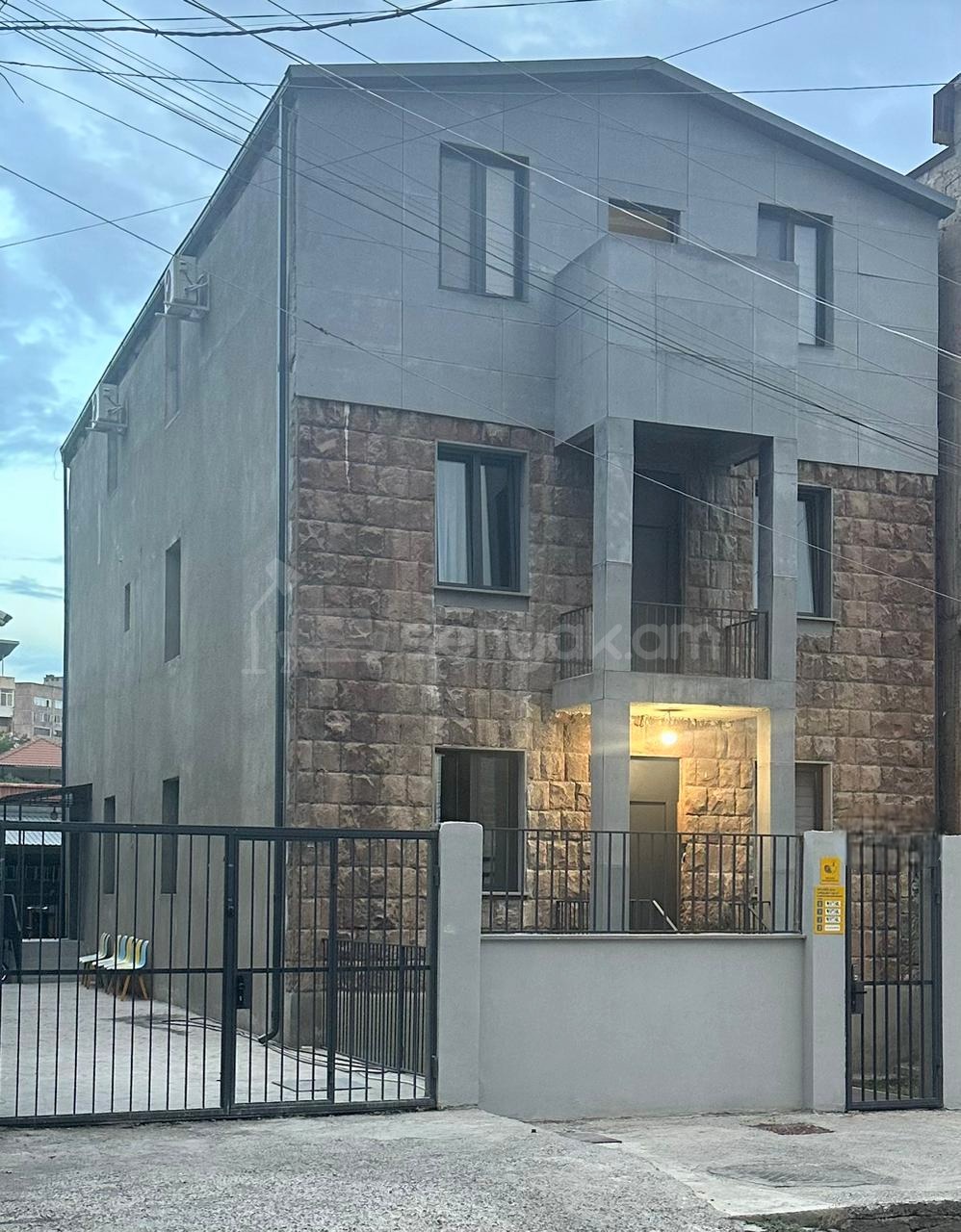 Նորակառույց Շենք-Շինություն, 700քմ