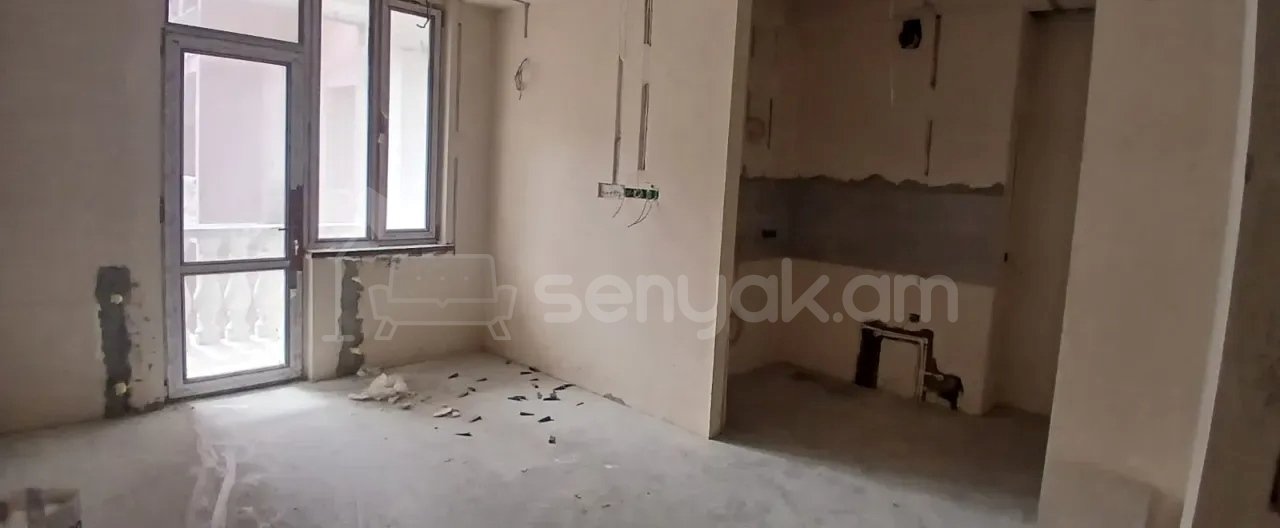 2 Սենյականոց Բնակարան, 45քմ, 4/8 հարկ, Զրոյական Վիճակում