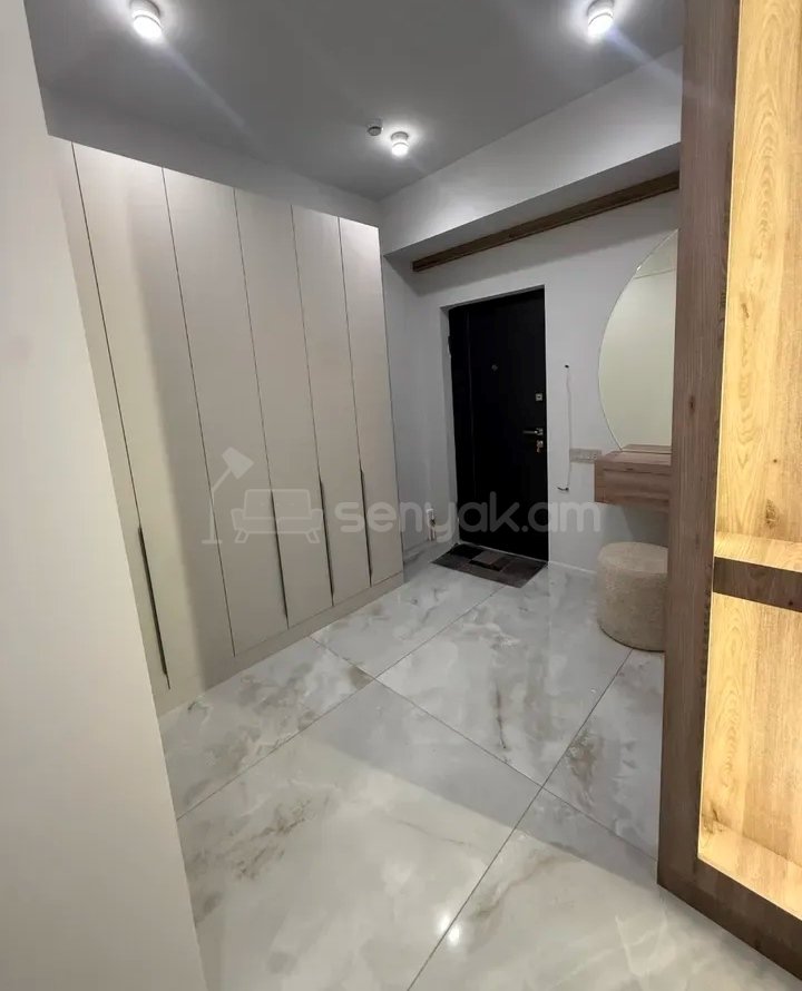 2 Սենյականոց Բնակարան Նորակառույցում, 68քմ, 13/16 հարկ, Դիզայներական Վերանորոգված