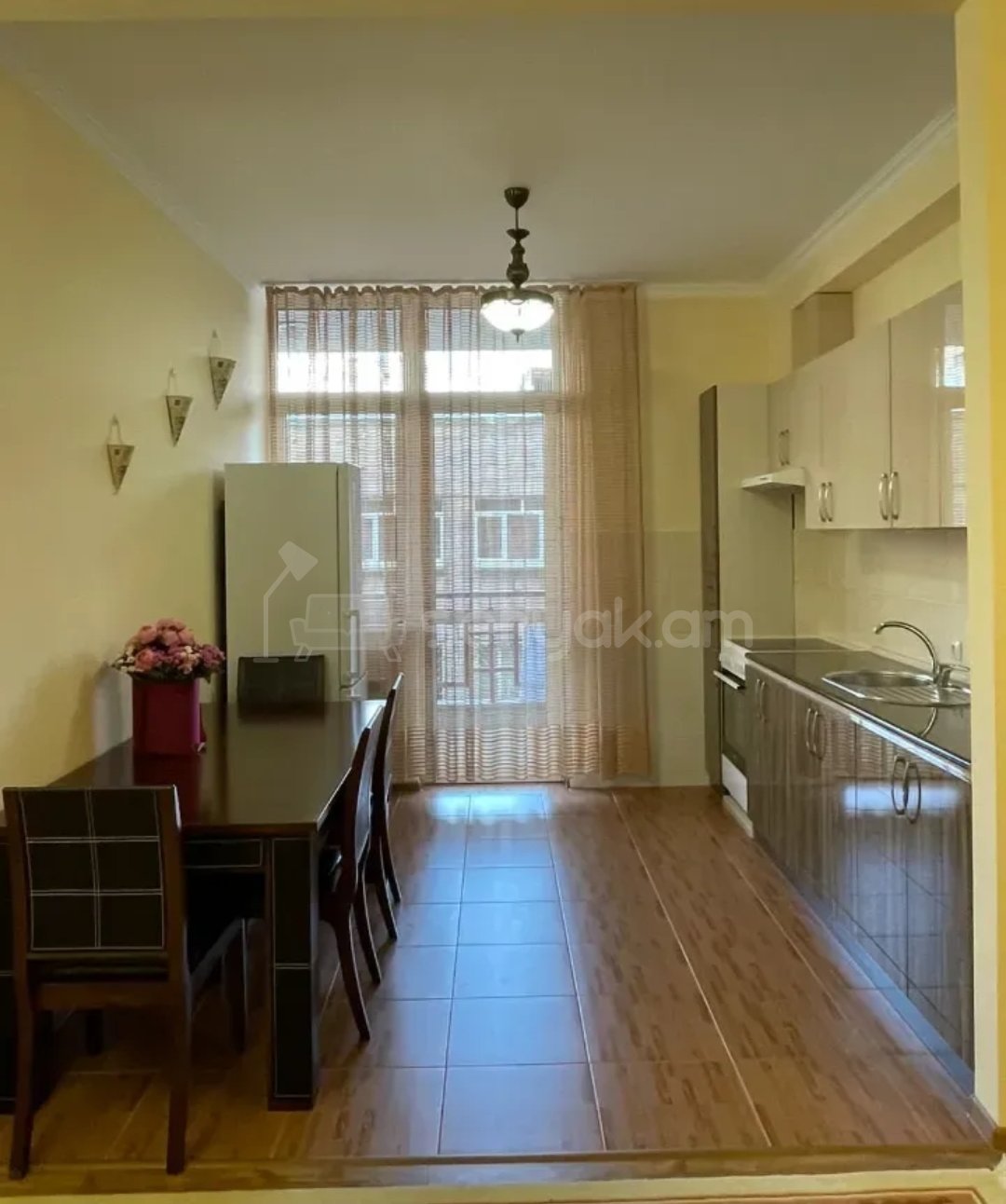 3 Սենյականոց Բնակարան Նորակառույցում, 76քմ, 2/20 հարկ, Կապիտալ Վերանորոգված, Կահավորված