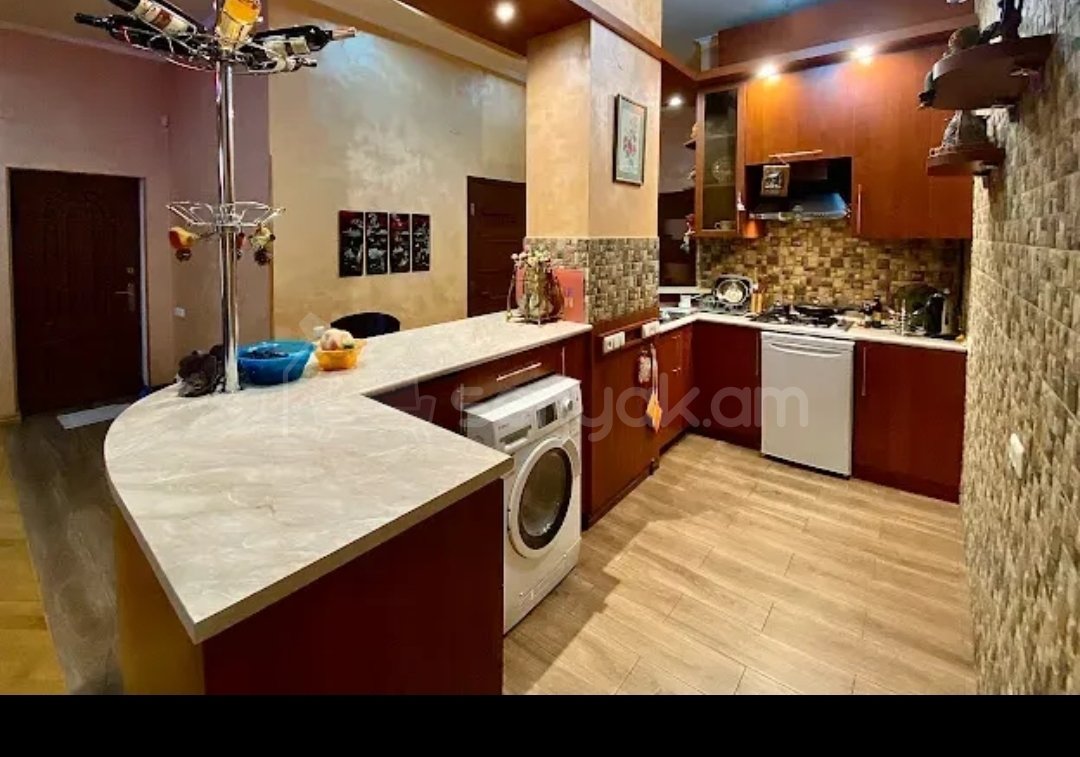 2 Սենյականոց Բնակարան, 90քմ, 8/8 հարկ, Դիզայներական Վերանորոգված, Կահավորված