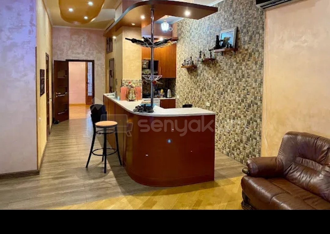 2 Սենյականոց Բնակարան, 90քմ, 8/8 հարկ, Դիզայներական Վերանորոգված, Կահավորված