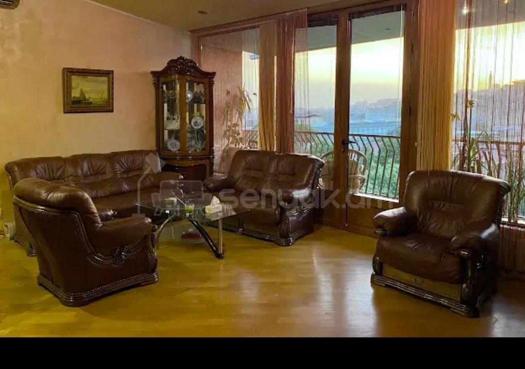 2 Սենյականոց Բնակարան, 90քմ, 8/8 հարկ, Դիզայներական Վերանորոգված, Կահավորված