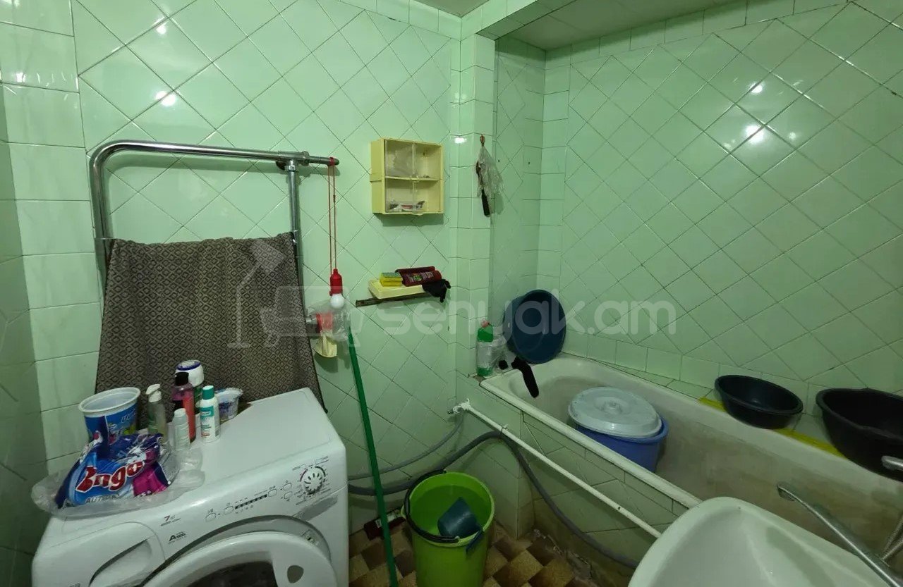 3 Սենյականոց Բնակարան, 87քմ, 10/16 հարկ, Պետական Վիճակում