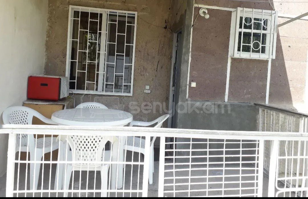 3 Սենյականոց Բնակարան, 74քմ, 1/9 հարկ, Կոսմետիկ Վերանորոգված