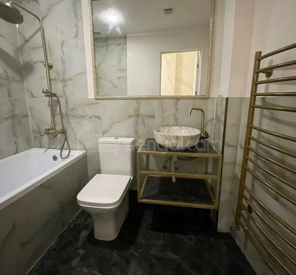 3 Սենյականոց Բնակարան, 65քմ, 8/12 հարկ, Կապիտալ Վերանորոգված