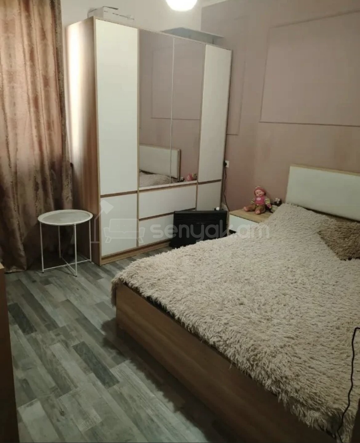 3 Սենյականոց Բնակարան Քարե Շենքում, 74քմ, 1/1 հարկ, Կապիտալ Վերանորոգված
