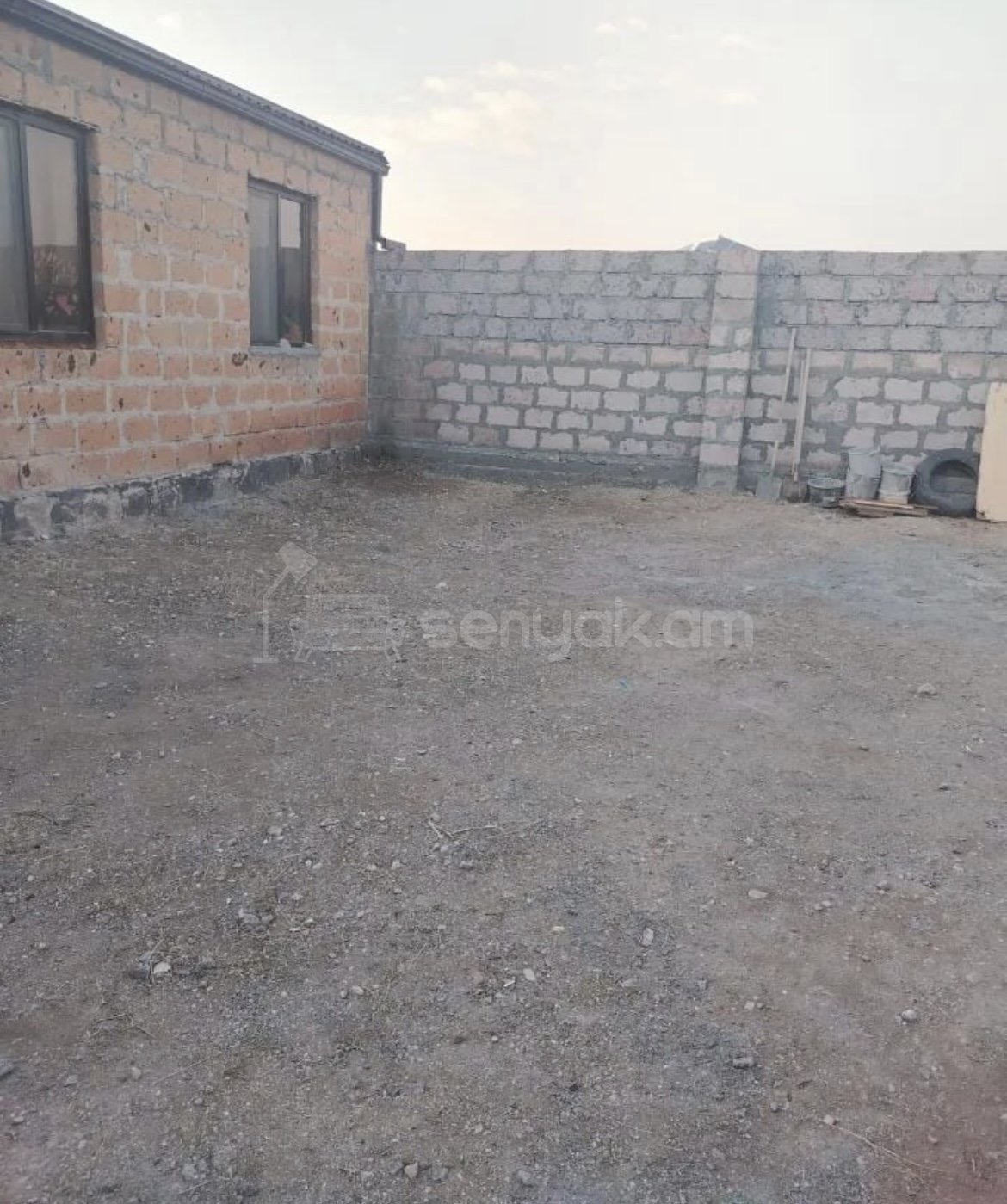 3 Սենյականոց Բնակարան Քարե Շենքում, 74քմ, 1/1 հարկ, Կապիտալ Վերանորոգված