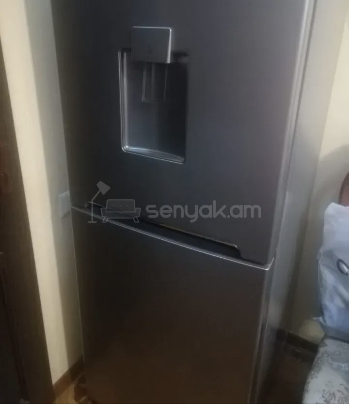 1 Սենյականոց Բնակարան Քարե Շենքում, 35քմ, 1/1 հարկ, Նորմալ Վիճակում, Կահավորված, Արևկող