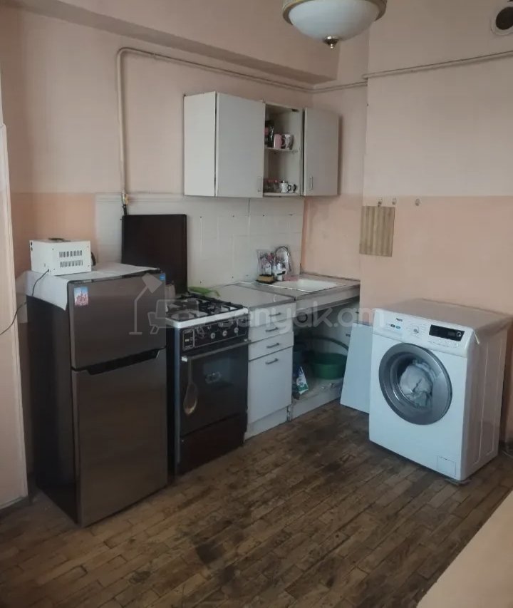 1 Սենյականոց Բնակարան, 45քմ, 3/9 հարկ, Նորմալ Վիճակում, Կահավորված, Արևկող