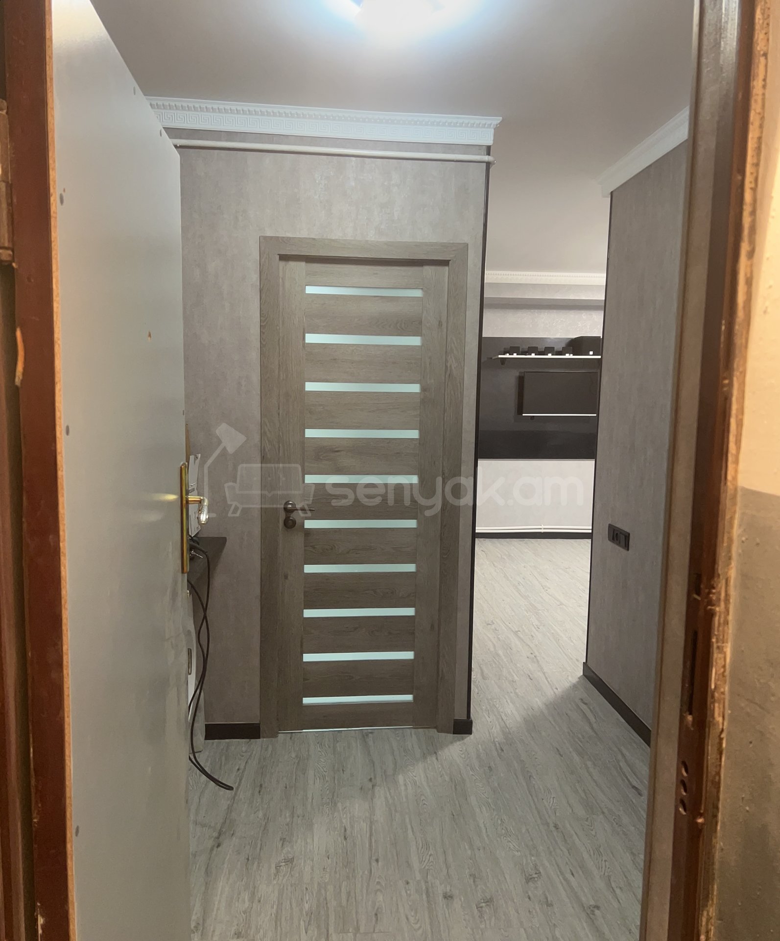2 Սենյականոց Բնակարան, 42քմ, 9/9 հարկ, Կապիտալ Վերանորոգված, Կահավորված, Արևկող