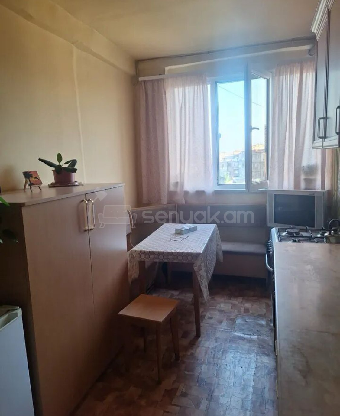 1 Սենյականոց Բնակարան, 41քմ, 6/10 հարկ, Նորմալ Վիճակում, Կահավորված