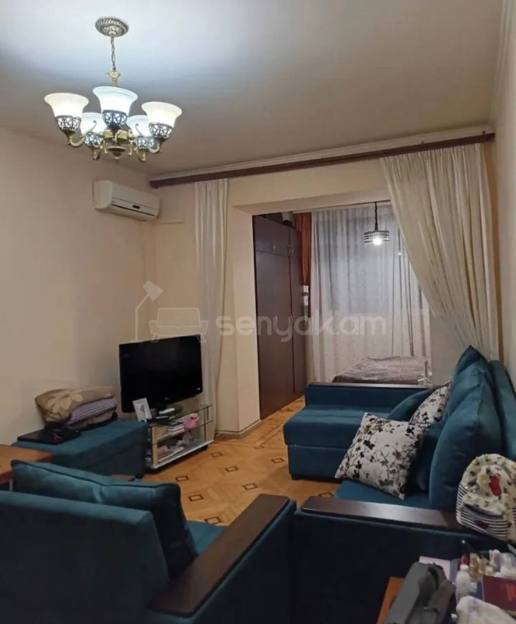 1 Սենյականոց Բնակարան Քարե Շենքում, 45քմ, 5/5 հարկ, Կապիտալ Վերանորոգված