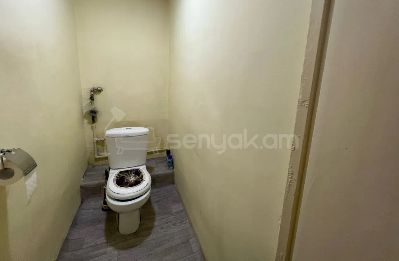 2 Սենյականոց Բնակարան, 50քմ, 5/9 հարկ, Նորմալ Վիճակում