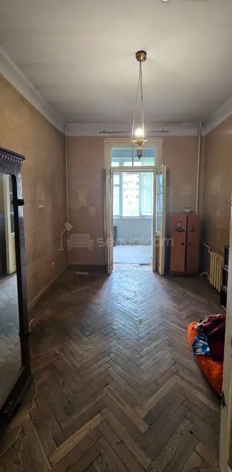 2 Սենյականոց Բնակարան Քարե Շենքում, 75քմ, 3/5 հարկ, Պետական Վիճակում