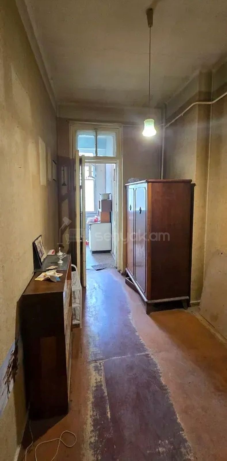 2 Սենյականոց Բնակարան Քարե Շենքում, 75քմ, 3/5 հարկ, Պետական Վիճակում