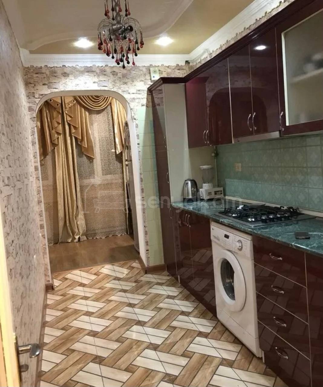3 Սենյականոց Բնակարան, 78քմ, 2/9 հարկ, Կապիտալ Վերանորոգված, Կահավորված