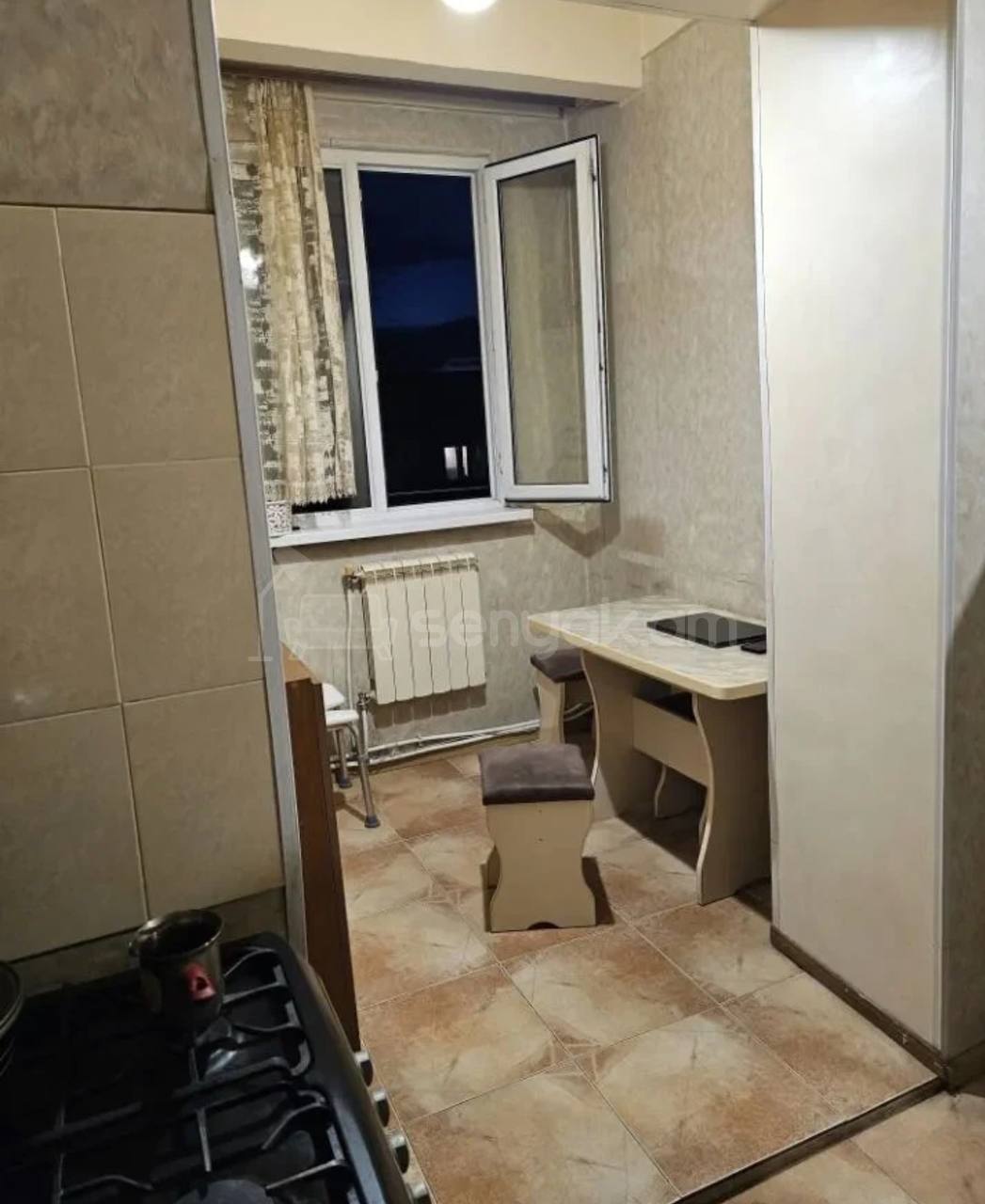 2 Սենյականոց Բնակարան Քարե Շենքում, 55քմ, 4/5 հարկ, Կոսմետիկ Վերանորոգված, Կահավորված