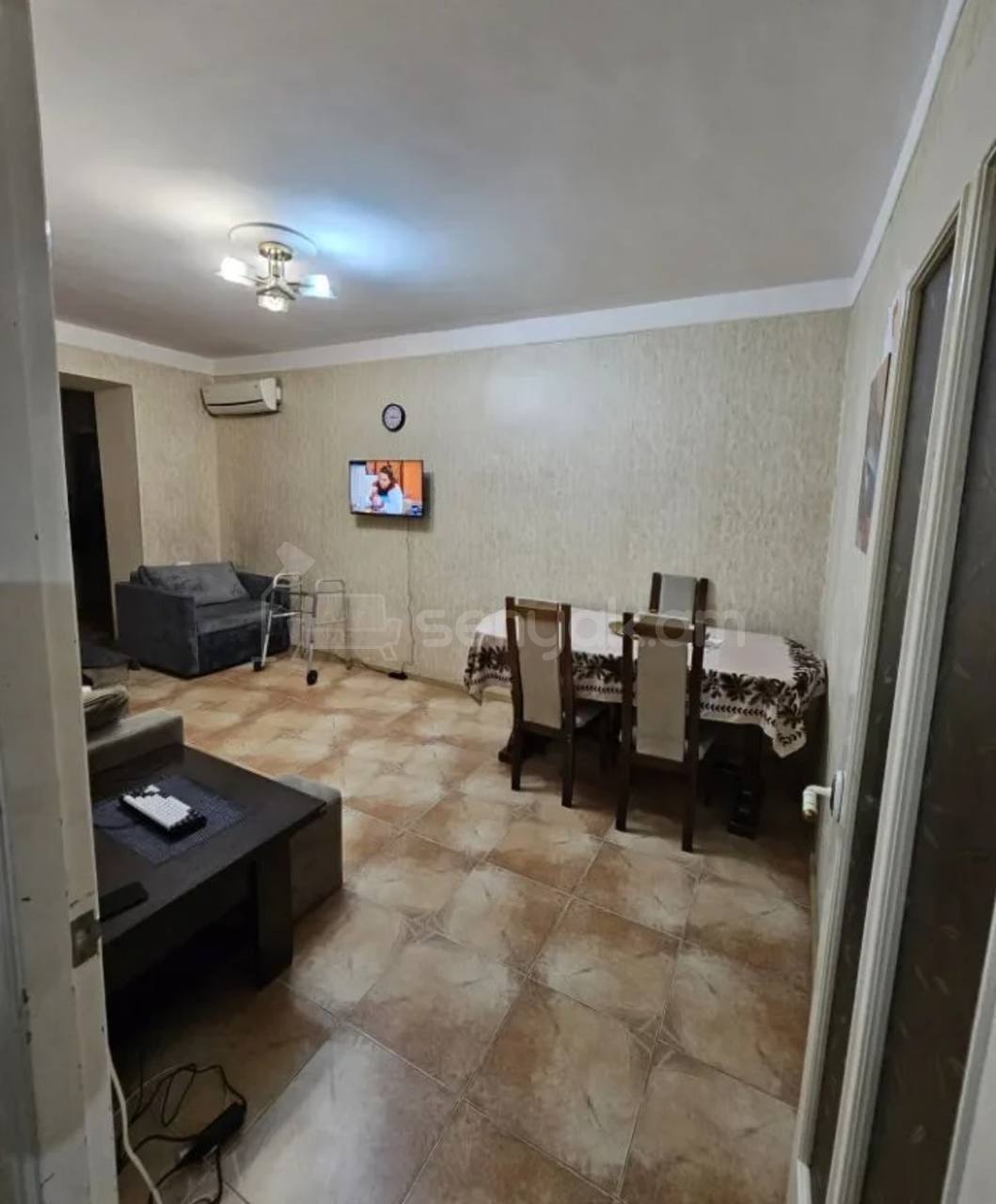 2 Սենյականոց Բնակարան Քարե Շենքում, 55քմ, 4/5 հարկ, Կոսմետիկ Վերանորոգված, Կահավորված