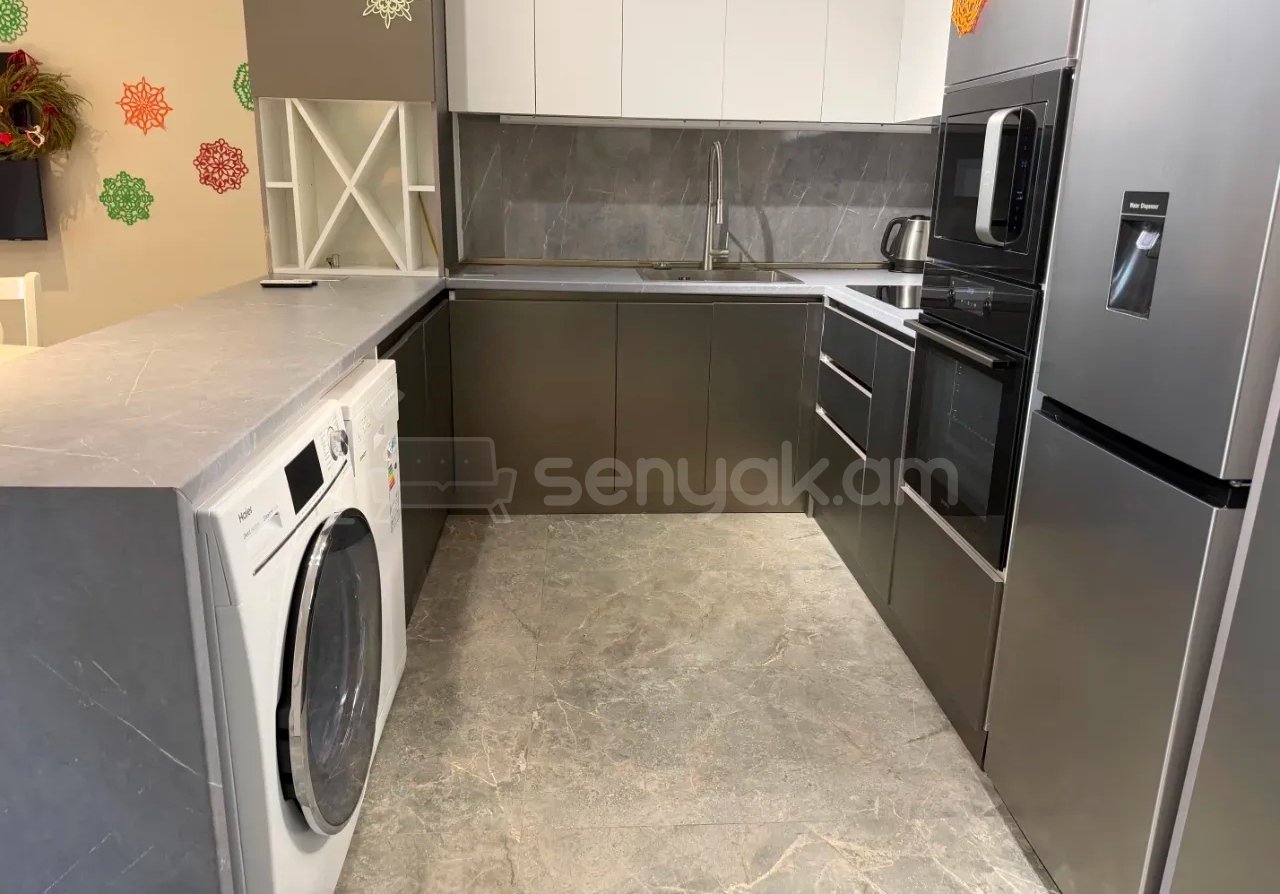 3 Սենյականոց Բնակարան Նորակառույցում, 65քմ, 11/14 հարկ, Կապիտալ Վերանորոգված, Կահավորված, Արևկող