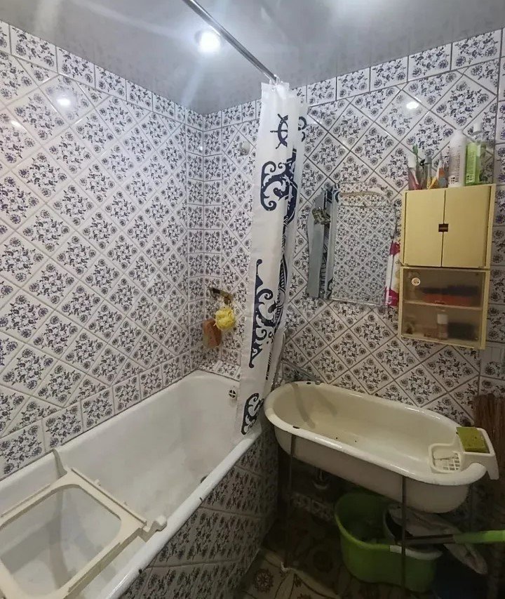 3 Սենյականոց Բնակարան Քարե Շենքում, 68քմ, 4/5 հարկ, Կապիտալ Վերանորոգված