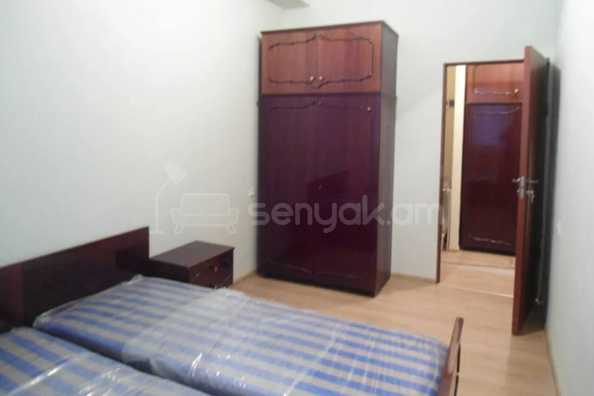 2 Սենյականոց Բնակարան, 40քմ, 9/10 հարկ, Կոսմետիկ Վերանորոգված, Կահավորված