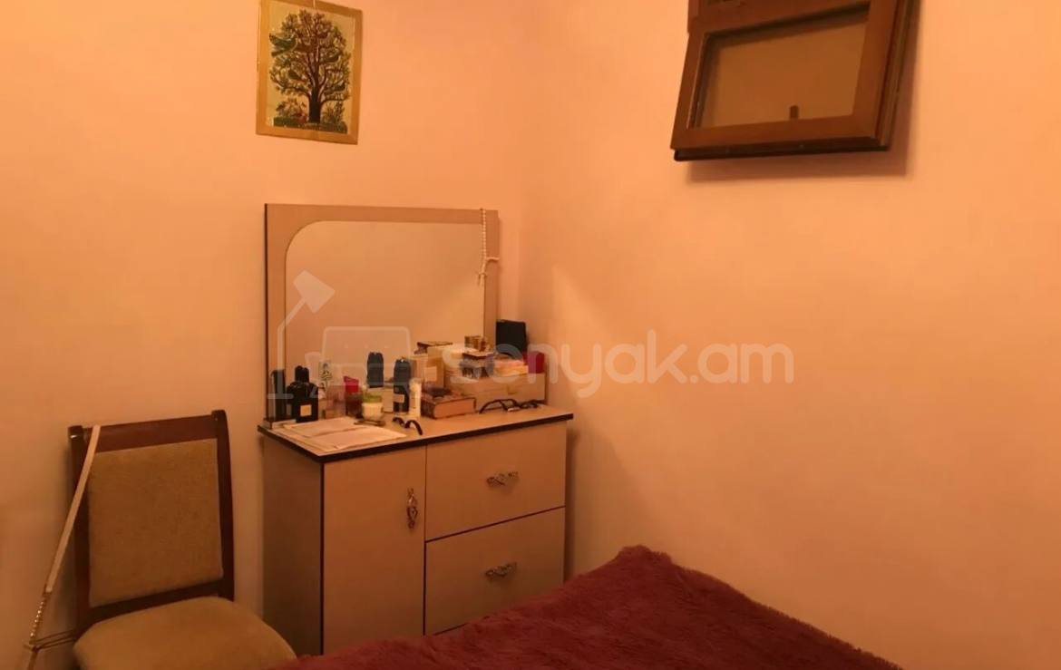 3 Սենյականոց Բնակարան Քարե Շենքում, 52քմ, 3/4 հարկ, Կոսմետիկ Վերանորոգված, Կահավորված