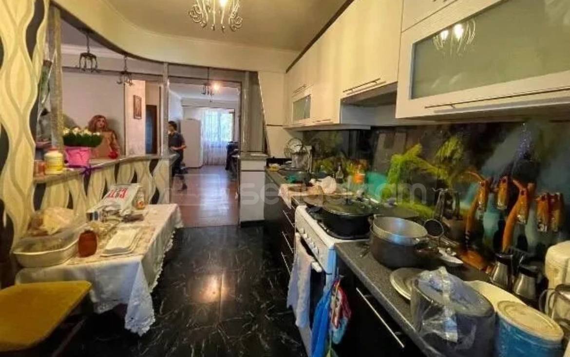 3 Սենյականոց Բնակարան, 96քմ, 2/9 հարկ, Կապիտալ Վերանորոգված, Կահավորված