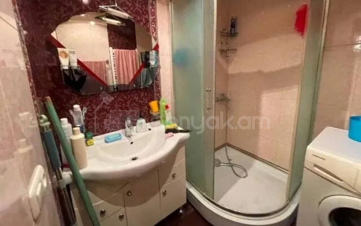 3 Սենյականոց Բնակարան, 96քմ, 2/9 հարկ, Կապիտալ Վերանորոգված, Կահավորված