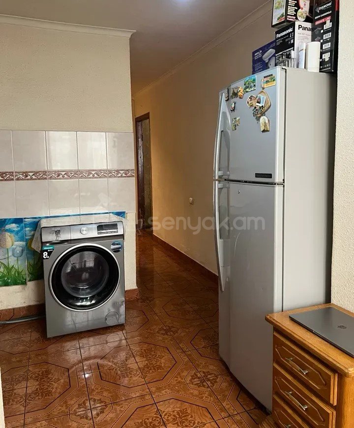 2 Սենյականոց Բնակարան Քարե Շենքում, 54քմ, 4/5 հարկ, Կոսմետիկ Վերանորոգված