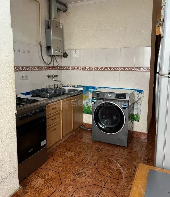 2 Սենյականոց Բնակարան Քարե Շենքում, 54քմ, 4/5 հարկ, Կոսմետիկ Վերանորոգված