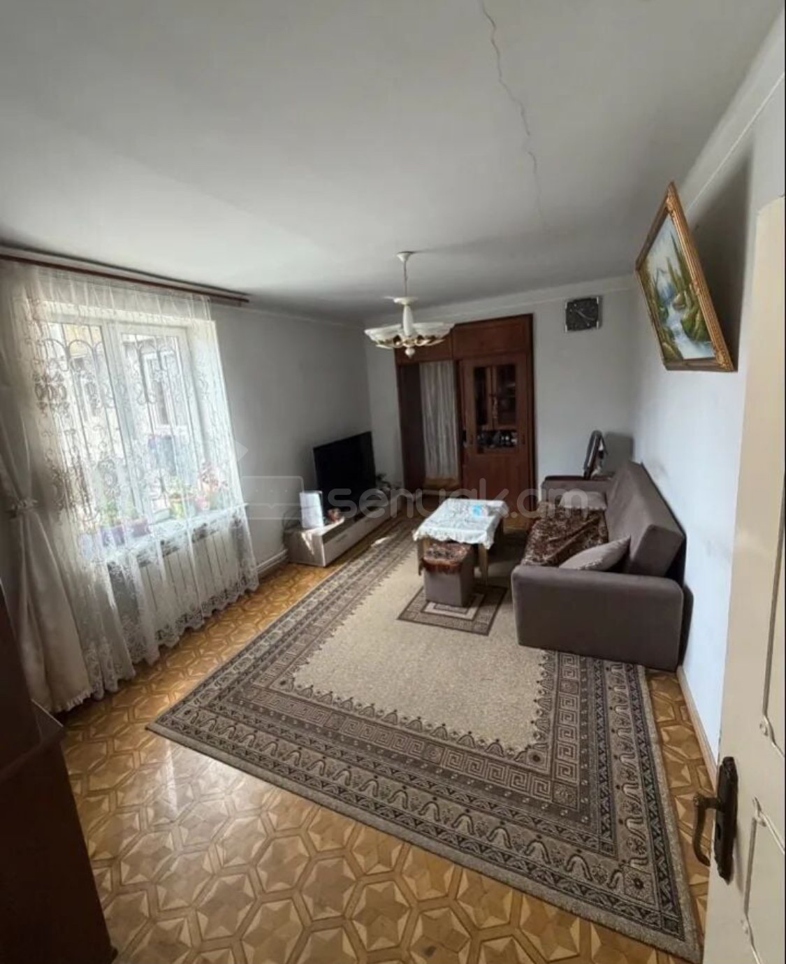 3 Սենյականոց Բնակարան Քարե Շենքում, 92քմ, 2/5 հարկ, Կոսմետիկ Վերանորոգված
