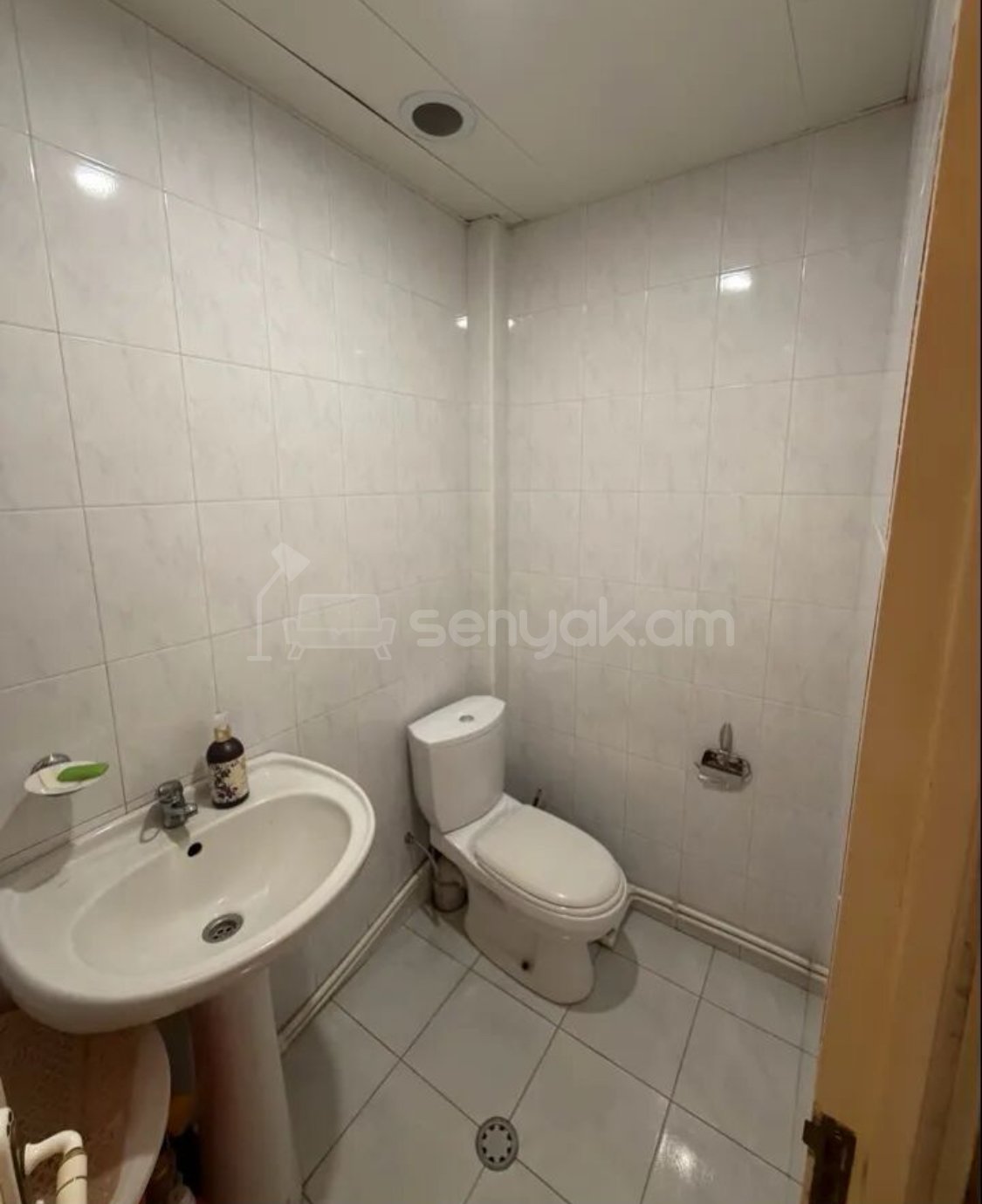 3 Սենյականոց Բնակարան Քարե Շենքում, 92քմ, 2/5 հարկ, Կոսմետիկ Վերանորոգված