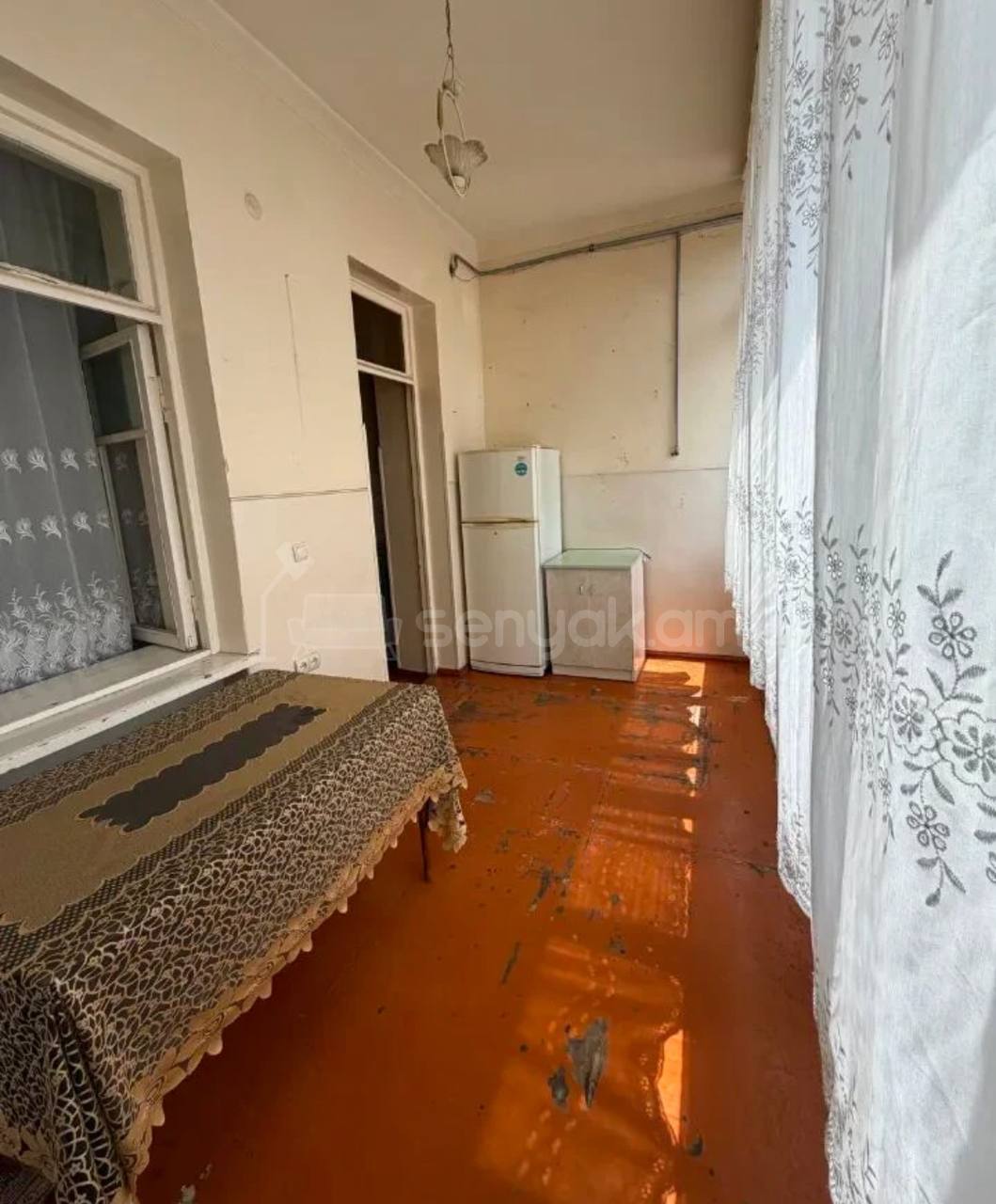2 Սենյականոց Բնակարան Քարե Շենքում, 70քմ, 2/4 հարկ, Պետական Վիճակում, Կահավորված