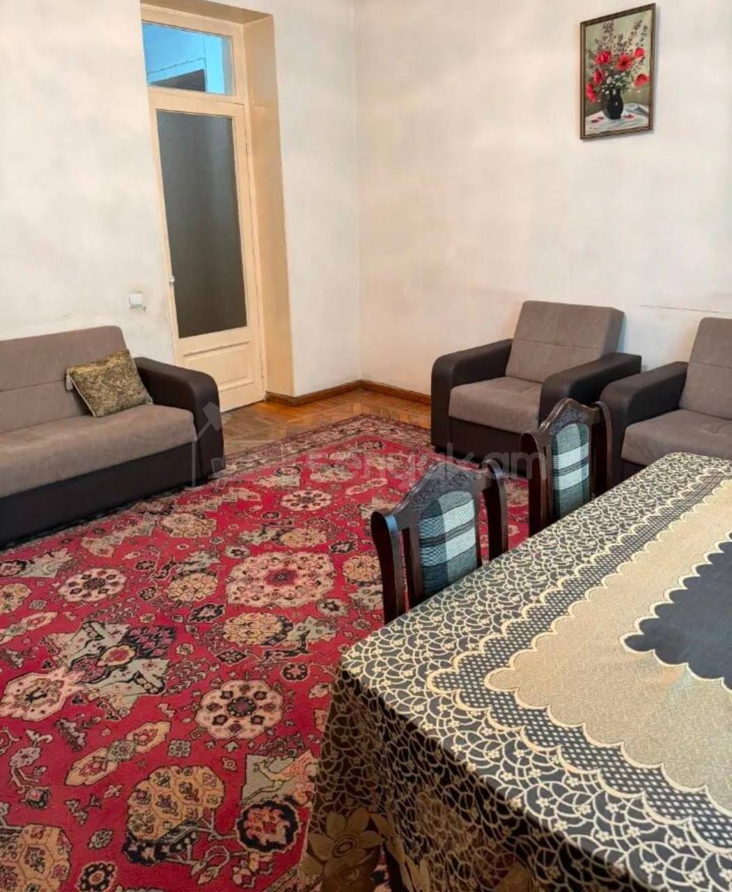 2 Սենյականոց Բնակարան Քարե Շենքում, 70քմ, 2/4 հարկ, Պետական Վիճակում, Կահավորված