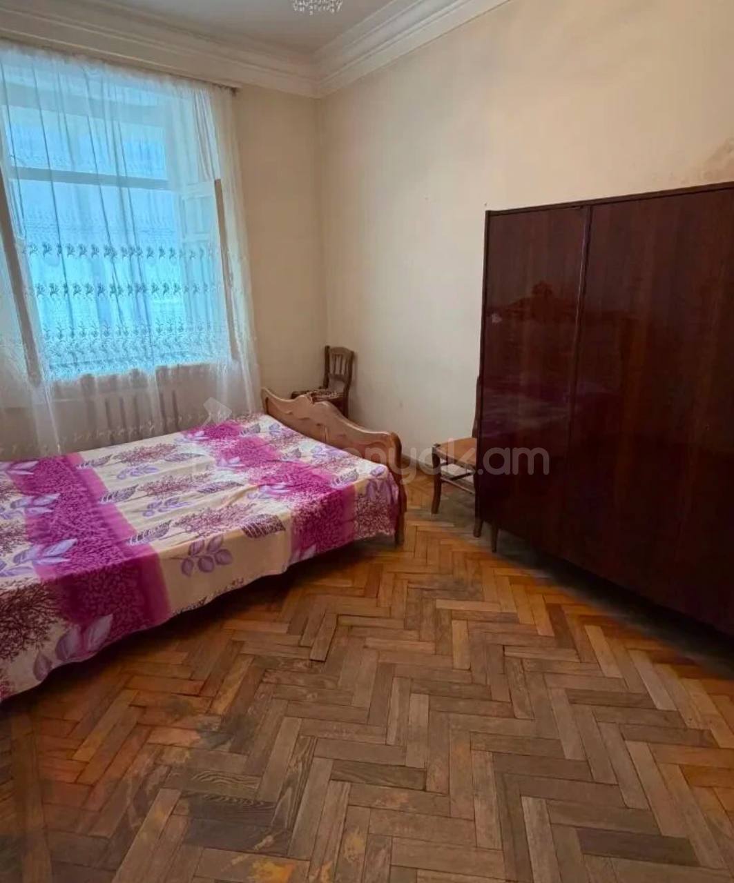 2 Սենյականոց Բնակարան Քարե Շենքում, 70քմ, 2/4 հարկ, Պետական Վիճակում, Կահավորված