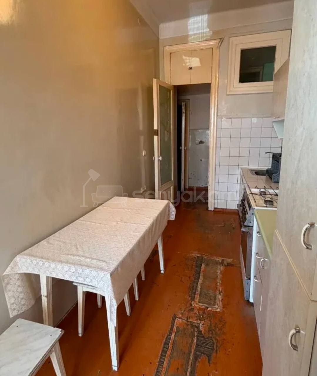 2 Սենյականոց Բնակարան Քարե Շենքում, 70քմ, 2/4 հարկ, Պետական Վիճակում, Կահավորված