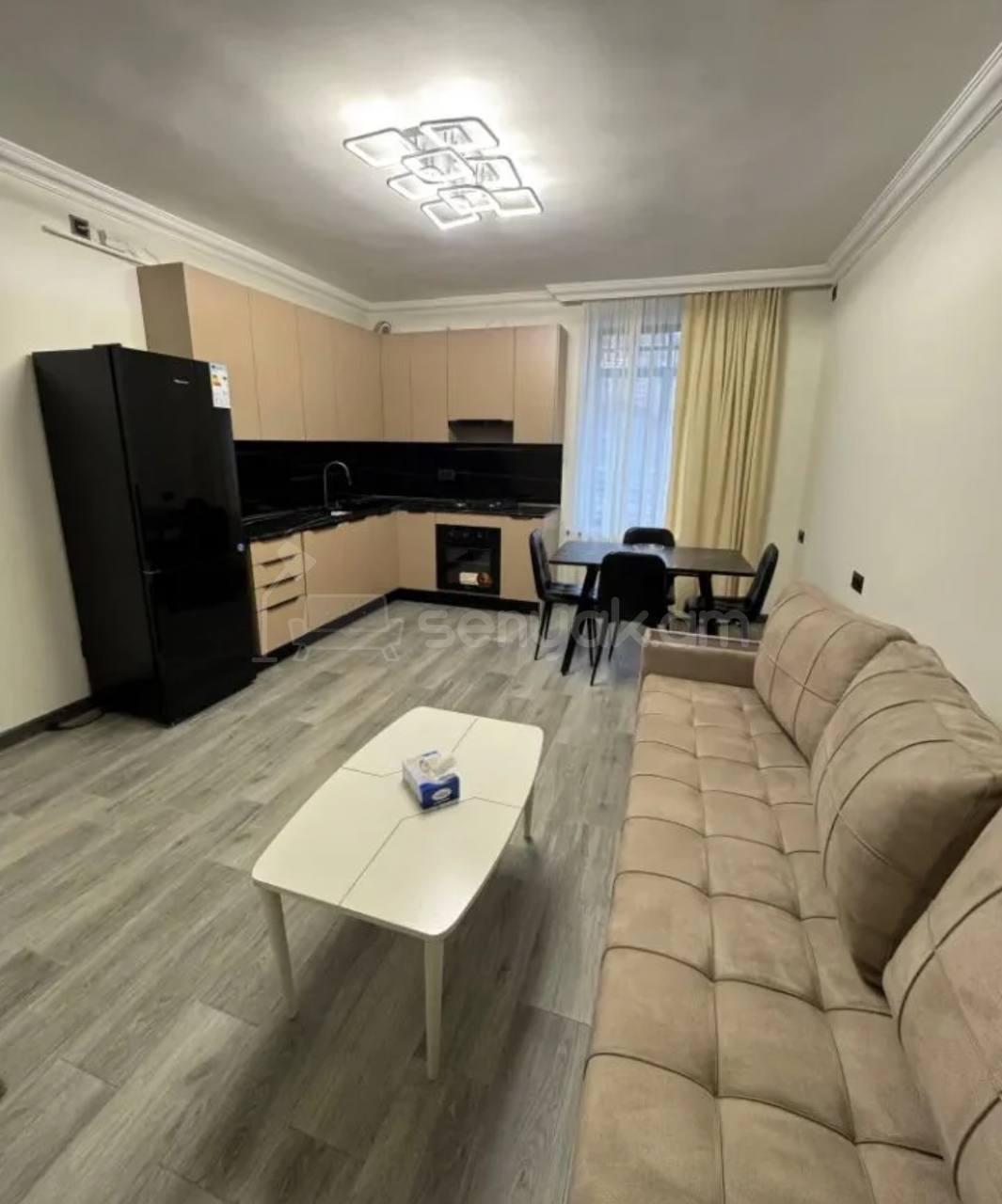 2 Սենյականոց Բնակարան Քարե Շենքում, 40քմ, 1/6 հարկ, Կապիտալ Վերանորոգված, Կահավորված