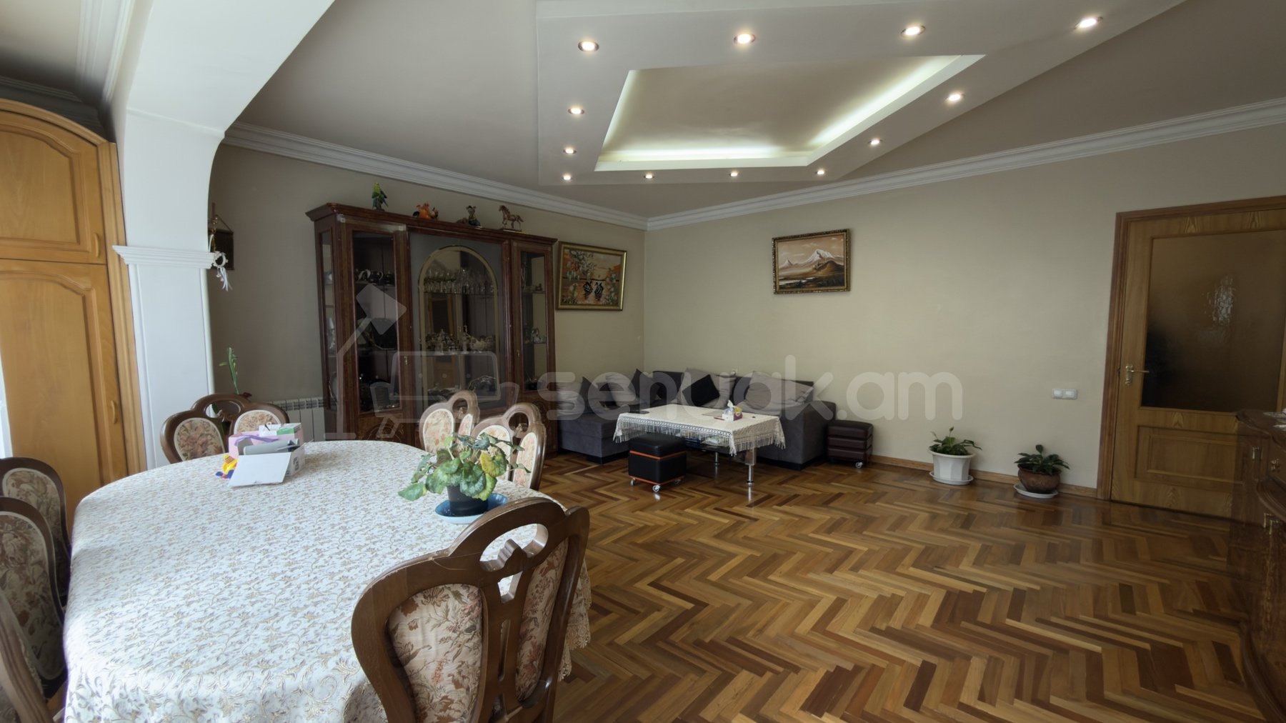 4 Սենյականոց Բնակարան, 87քմ, 2/9 հարկ, Նորմալ Վիճակում