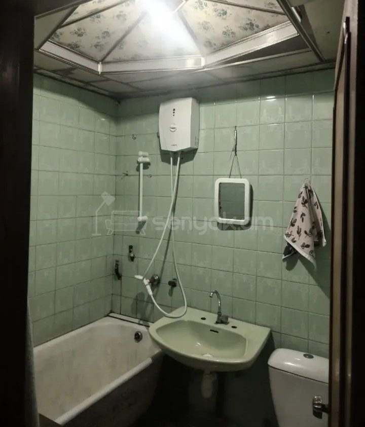 1 Սենյականոց Բնակարան, 45քմ, 9/9 հարկ, Նորմալ Վիճակում, Կահավորված, Արևկող