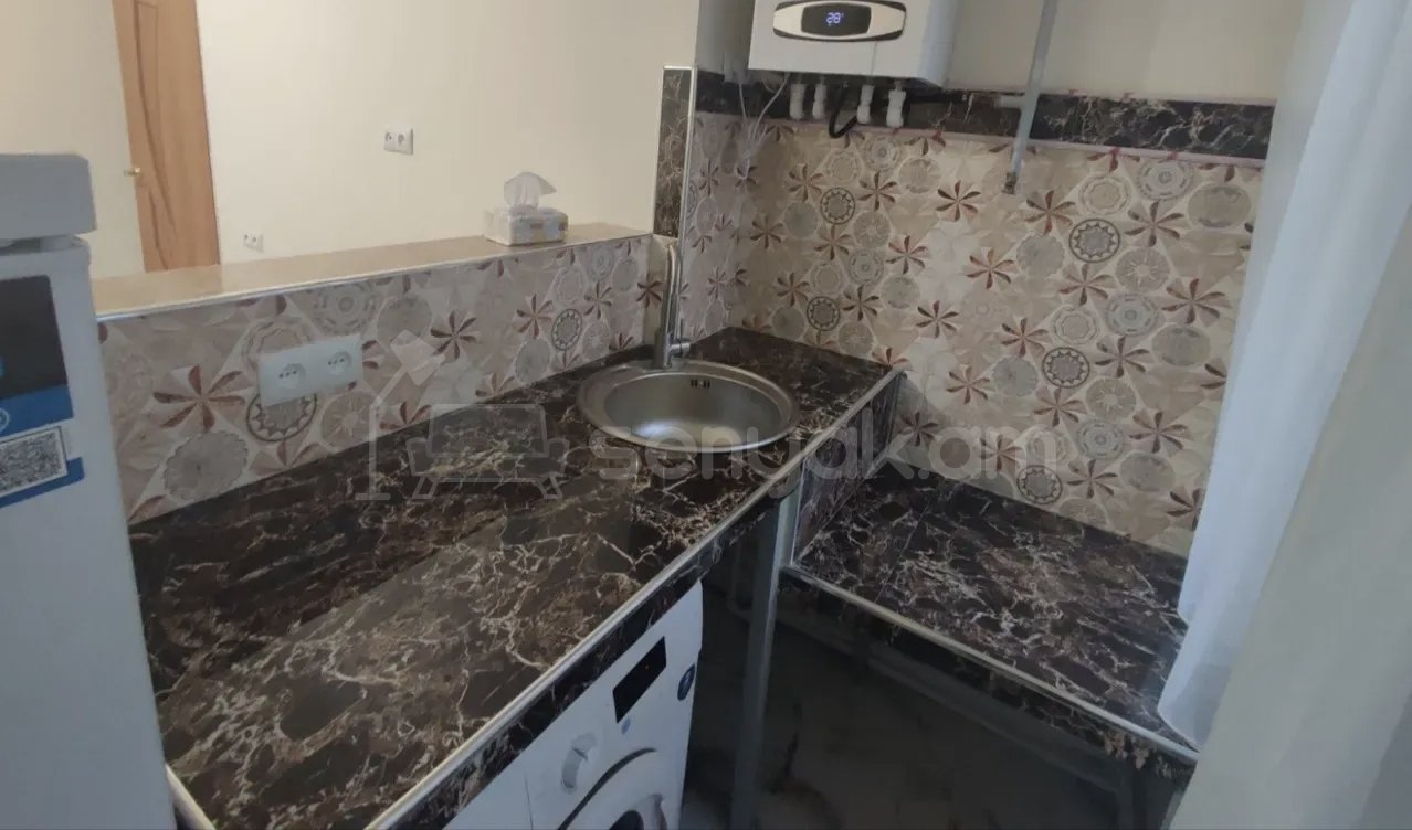 2 Սենյականոց Բնակարան Քարե Շենքում, 48քմ, 1/2 հարկ, Կապիտալ Վերանորոգված, Կահավորված