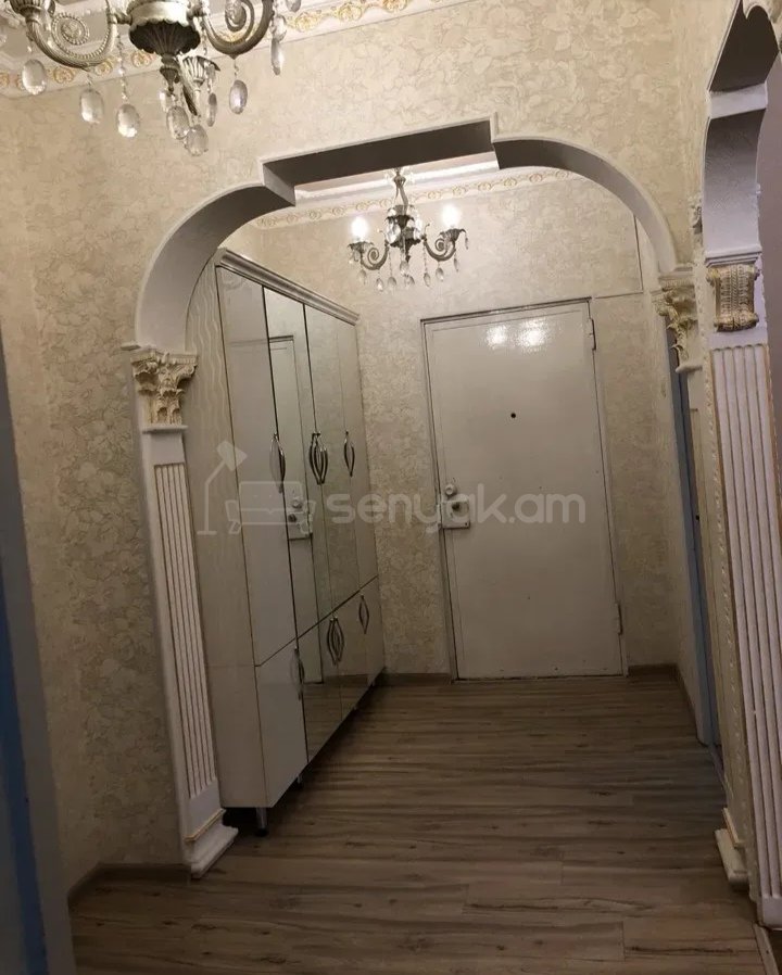 3 Սենյականոց Բնակարան, 80քմ, 2/9 հարկ, Նորմալ Վիճակում, Կահավորված