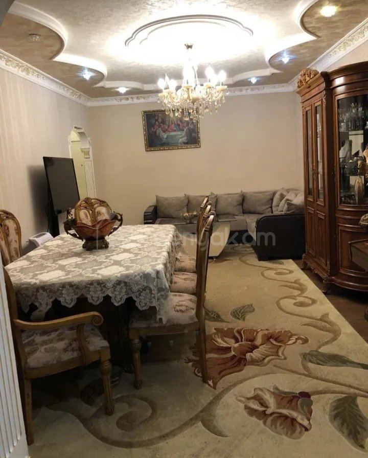 3 Սենյականոց Բնակարան, 80քմ, 2/9 հարկ, Նորմալ Վիճակում, Կահավորված