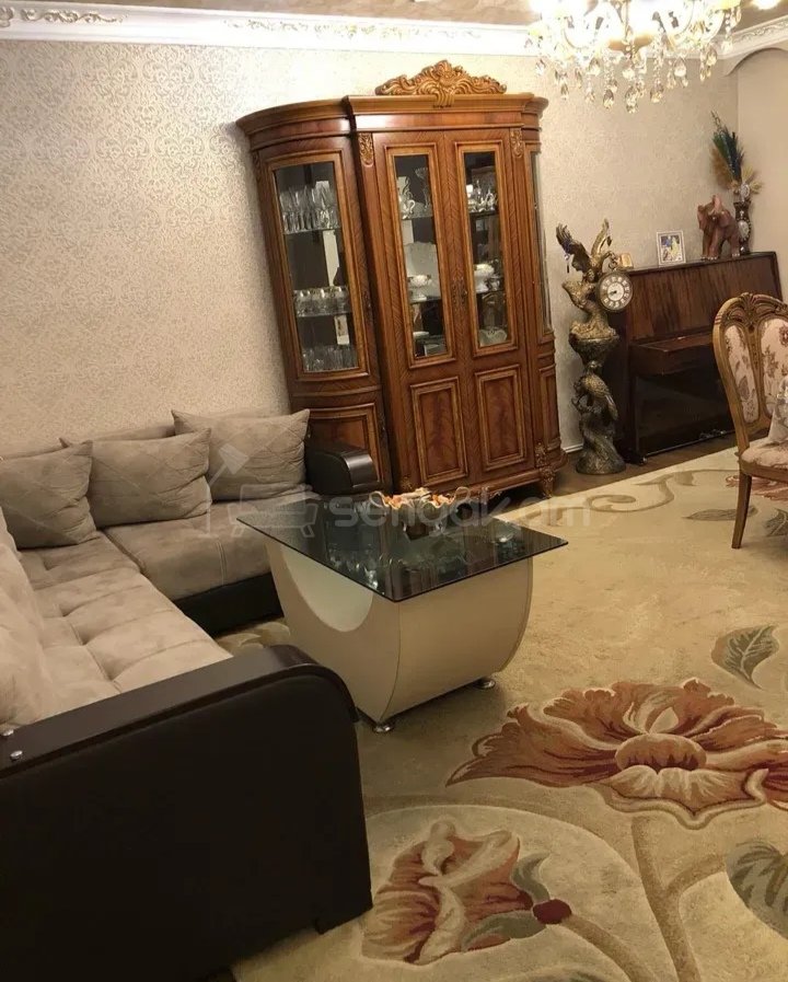 3 Սենյականոց Բնակարան, 80քմ, 2/9 հարկ, Նորմալ Վիճակում, Կահավորված