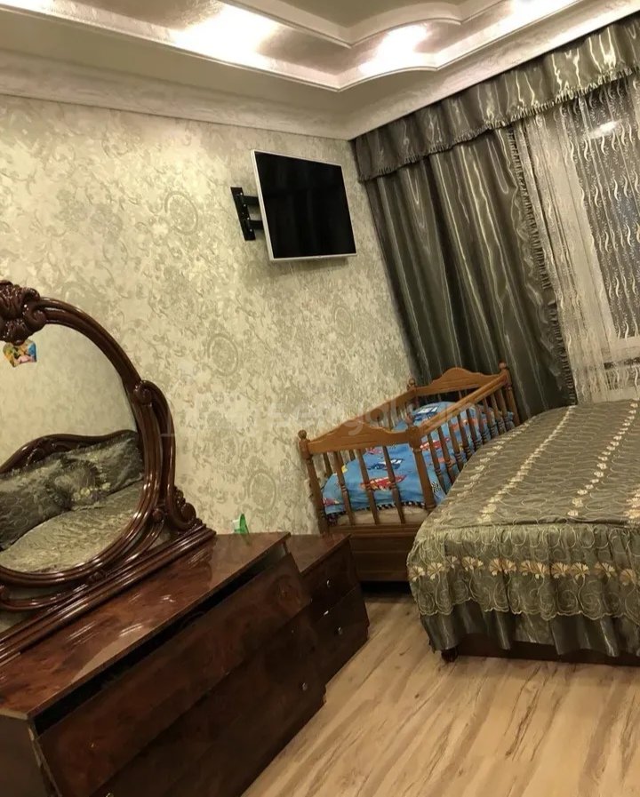 3 Սենյականոց Բնակարան, 80քմ, 2/9 հարկ, Նորմալ Վիճակում, Կահավորված