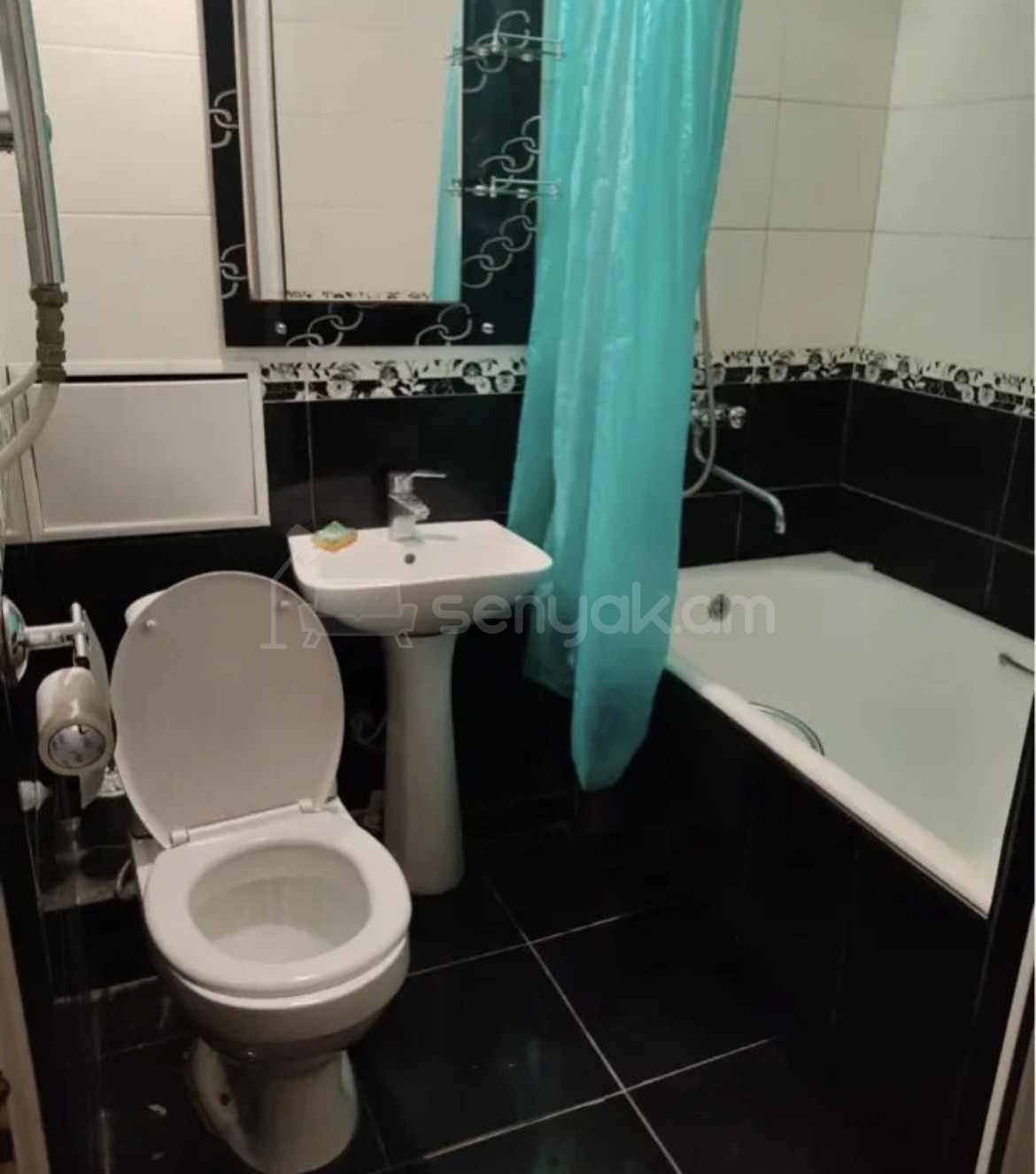 2 Սենյականոց Բնակարան Քարե Շենքում, 64քմ, 2/5 հարկ, Նորմալ Վիճակում, Կահավորված