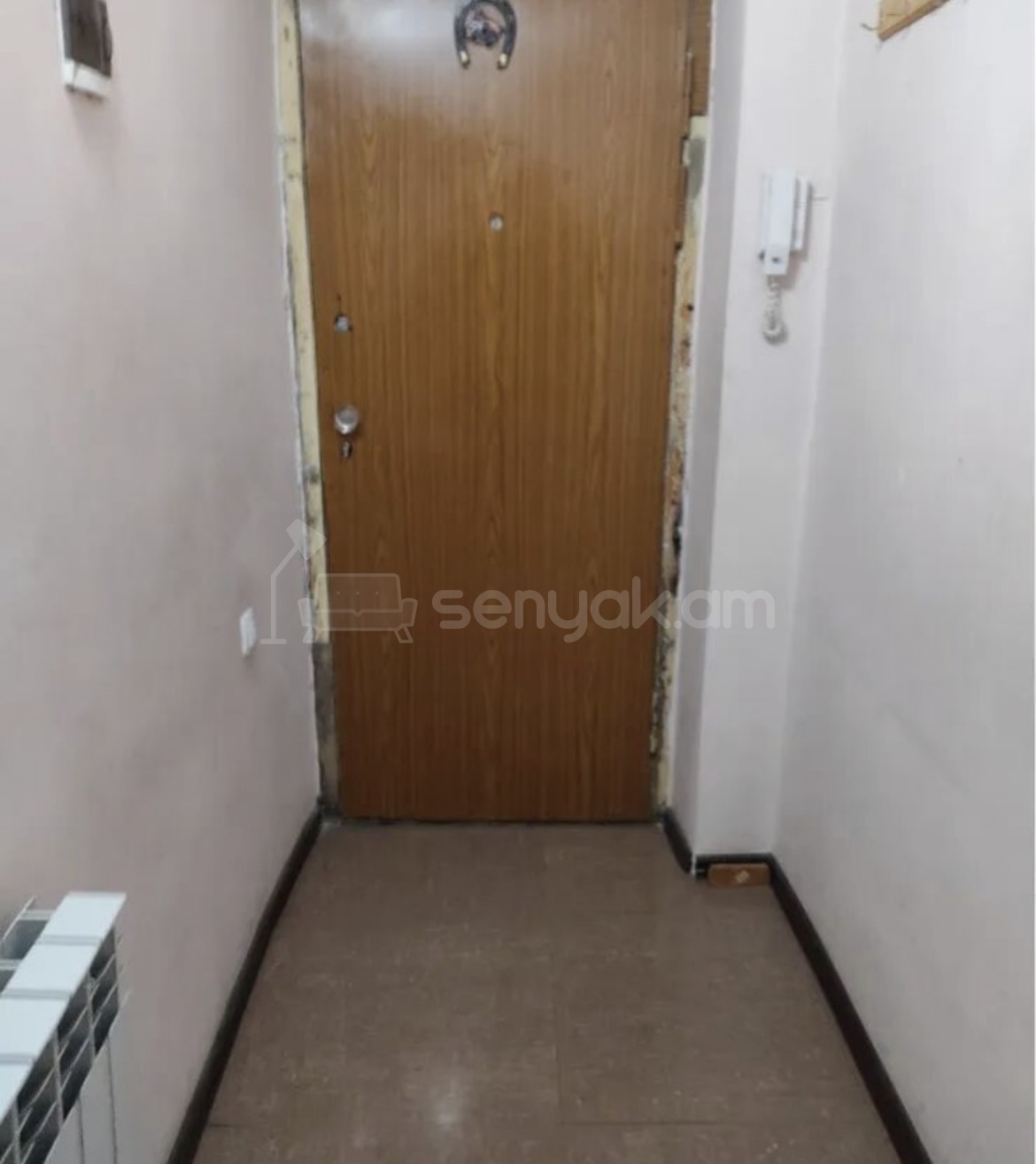 2 Սենյականոց Բնակարան Քարե Շենքում, 64քմ, 2/5 հարկ, Նորմալ Վիճակում, Կահավորված